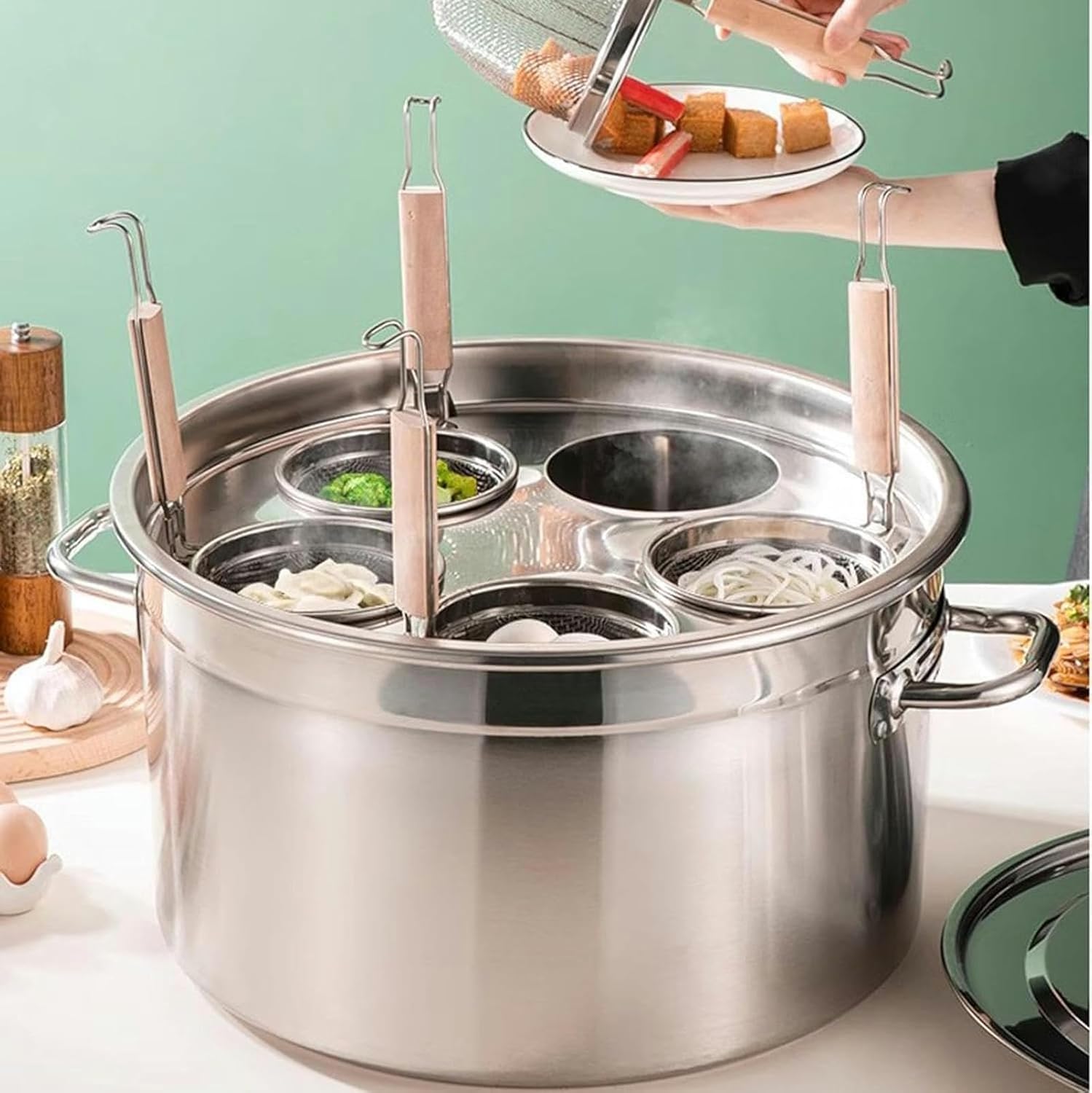 UNbitStainless Steel Pasta Pot 5 Holes with Strainer Basket for Home Kitchen